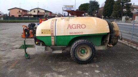 Atomizzatore Agro 2000 usato